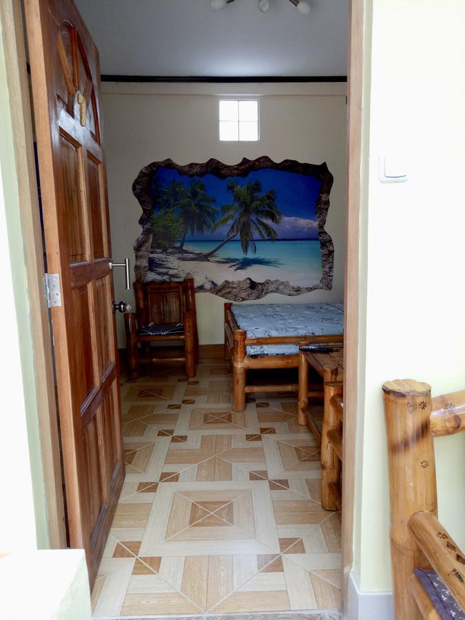 Prince Ludwig Beach Resort San Antonio  Esterno foto